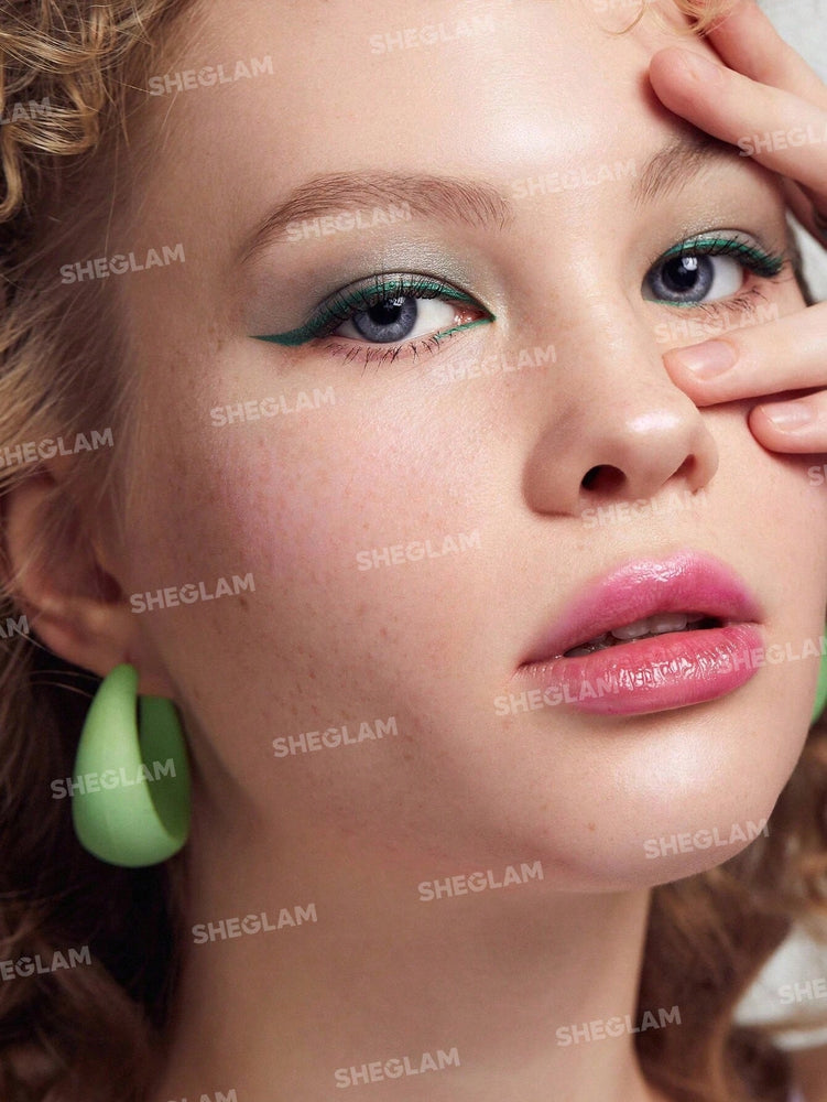 Color Crush vloeibare eyeliner-Outdoorsy-Ish