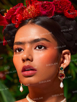 
                
                    Load image into Gallery viewer, X Frida Kahlo Self Portrait Cream Blush-Modern Woman
                
            